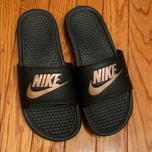 NIKE Benassi slide sandal